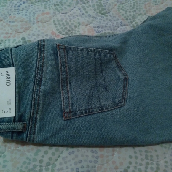 Jeans - Picture 7 of 15